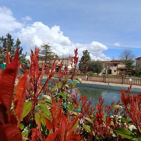 Podere Casenove Agroturismo *