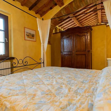 Farm stay Podere Casenove *