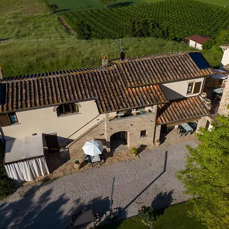 Podere Casenove Farm stay Citerna