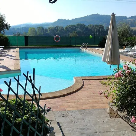 Podere Casenove Agroturismo *